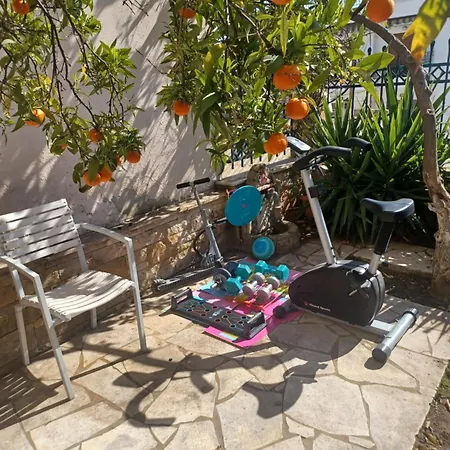 Garden House Kavala, Modern With Bbq, Motorcycle Parking & Access شقة كافالا