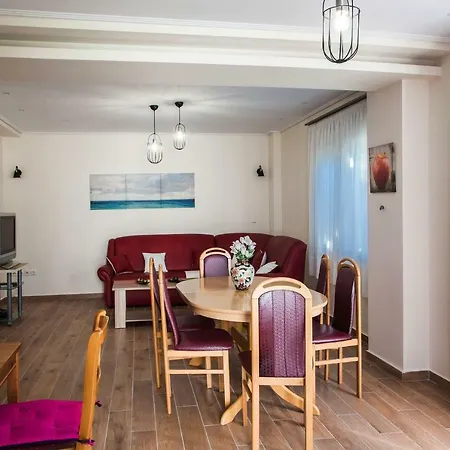Apartament Garden House Kavala, Modern With Bbq, Motorcycle Parking & Access
