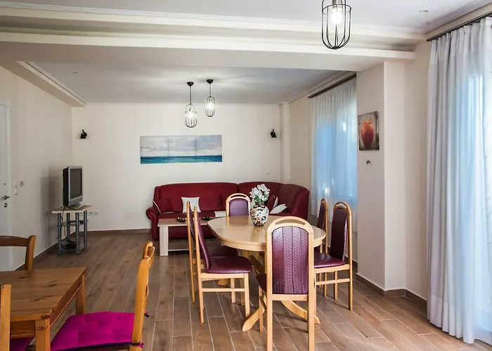 Apartamento Garden House Kavala, Modern With Bbq, Motorcycle Parking & Access