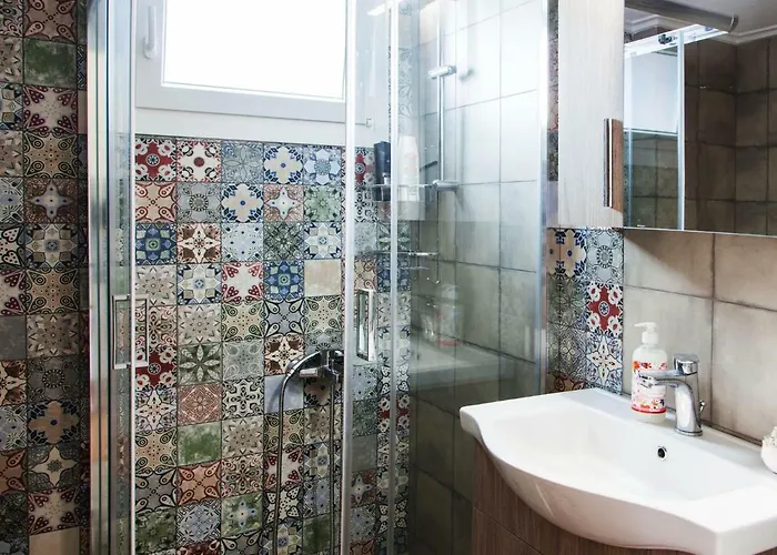 Garden House Kavala, Modern With Bbq, Motorcycle Parking & Access Apartamento