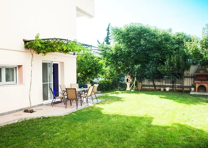 Garden House Kavala, Modern With Bbq, Motorcycle Parking & Access Apartamento *