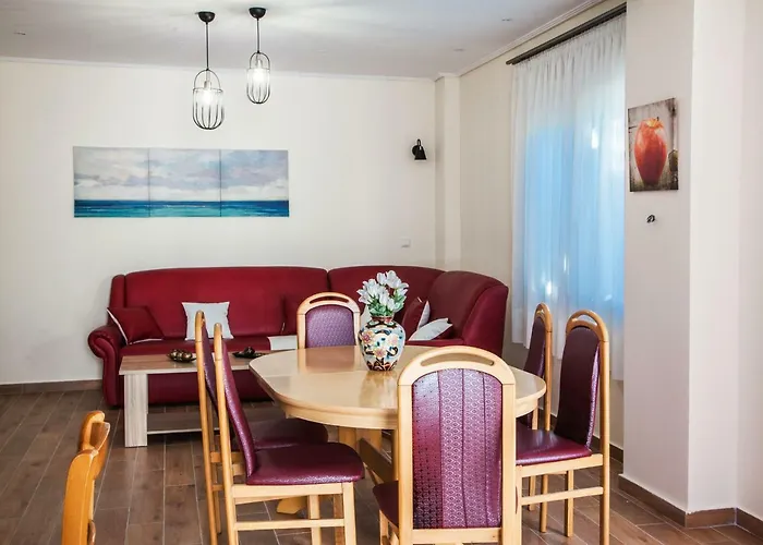 Garden House Kavala, Modern With Bbq, Motorcycle Parking & Access Kavala