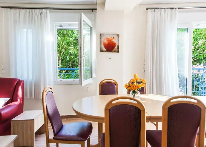 Garden House Kavala, Modern With Bbq, Motorcycle Parking & Access *