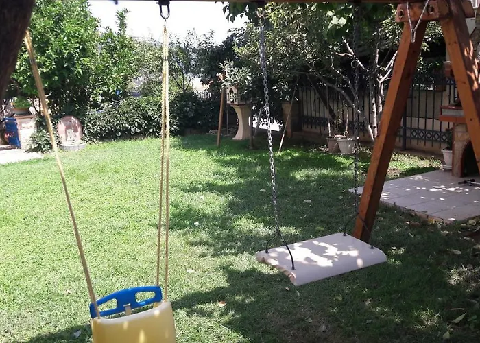 Garden House Kavala, Modern With Bbq, Motorcycle Parking & Access Apartamento *